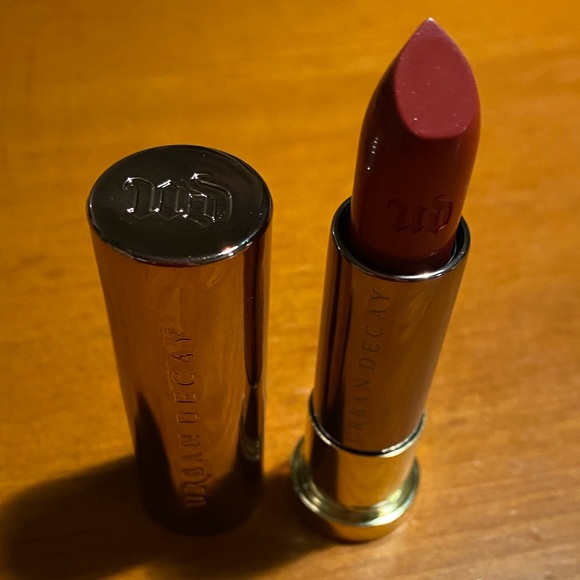 Urban Decay Vice Lipstick Manic π - Picture 2 of 15